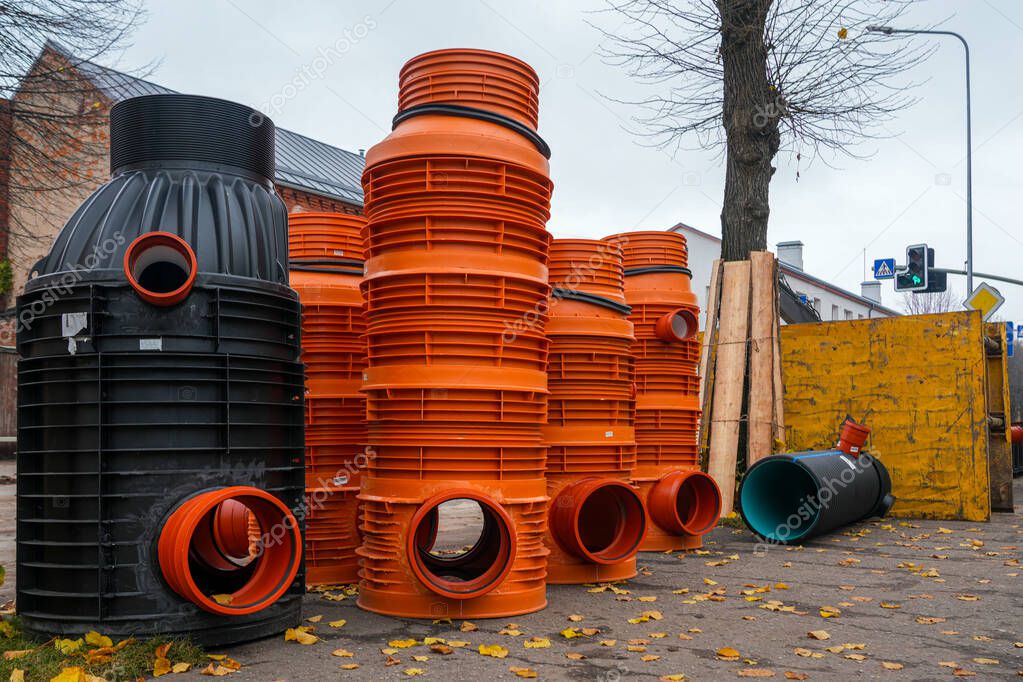 Monta studni kanalizacyjnej